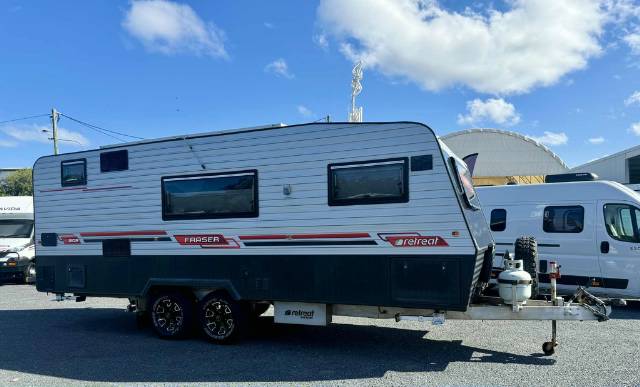 USED 2017 RETREAT FRASER SINGLE BEDS CARAVAN 2 AXLE