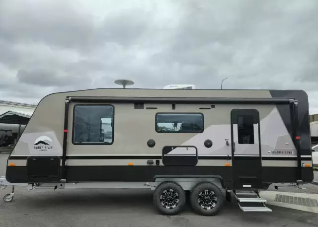 NEW 2025 SNOWY RIVER SRC22S MY26