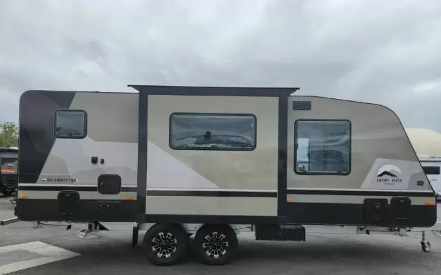 NEW 2025 SNOWY RIVER SRC22S MY26