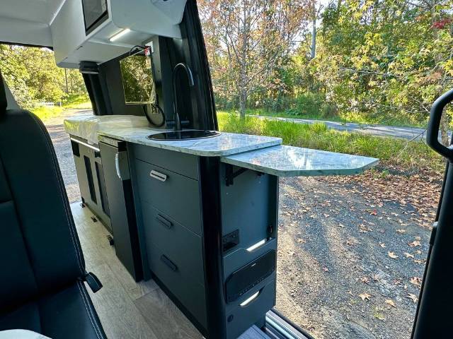 NEW 2025 AVIDA EXPLORER LX V5912 CAMPERVAN AUTOMATIC