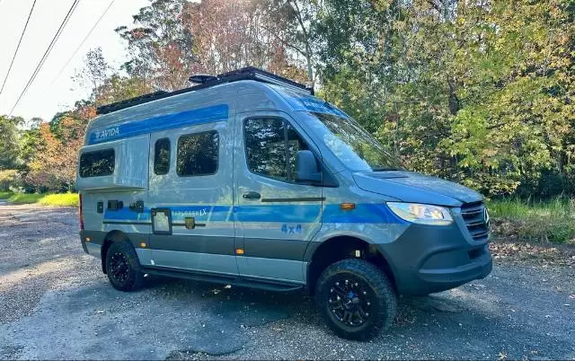NEW 2025 AVIDA EXPLORER LX V5912