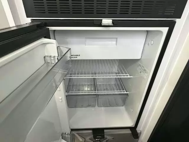 USED 2025 SNOWY RIVER SRH15