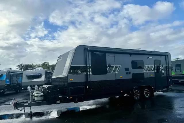 USED 2024 ESSENTIAL CARAVANS C CLASS V10 REAR CLUB