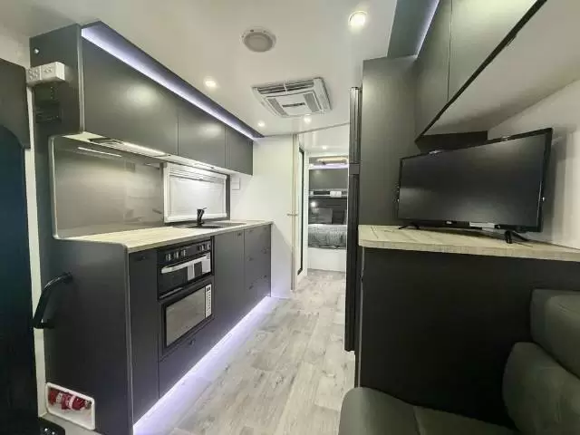 USED 2024 ESSENTIAL CARAVANS C CLASS V10 REAR CLUB