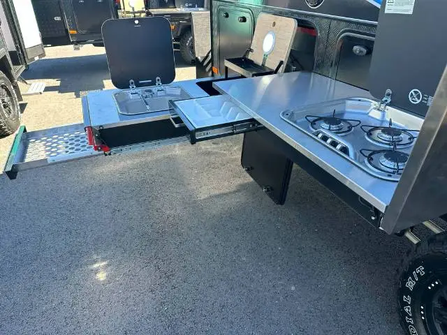 https://media-caravea.syd1.digitaloceanspaces.com/caravans/6EC17091/image-7.webp?q=qxKeQGbOXv