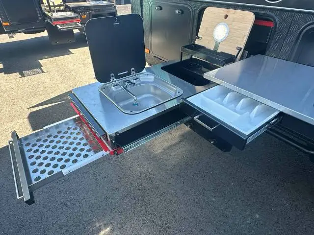 https://media-caravea.syd1.digitaloceanspaces.com/caravans/6EC17091/image-8.webp?q=nPnEF9oY02