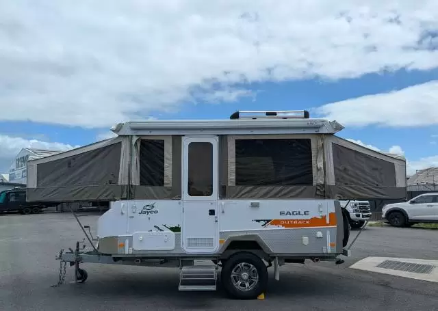 USED 2012 JAYCO EAGLE
