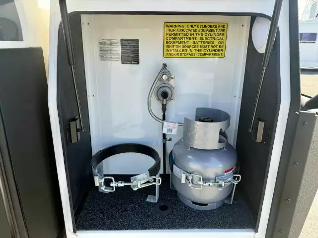 USED 2025 ZONE RV SOJOURN FAMILY