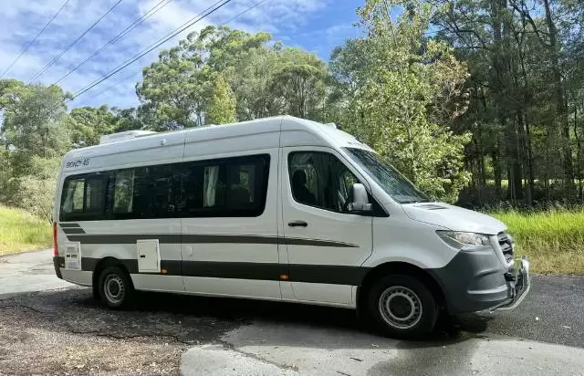 USED 2023 WINNEBAGO BONDI 4S
