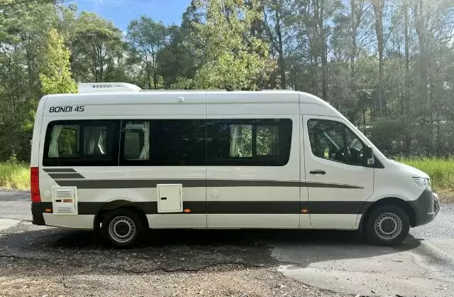 USED 2023 WINNEBAGO BONDI 4S