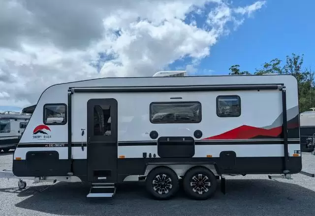 USED 2025 SNOWY RIVER SRC20F FAMILY