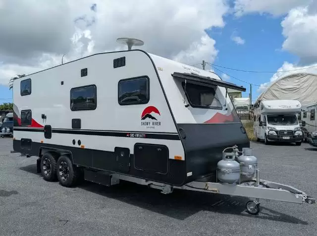 USED 2025 SNOWY RIVER SRC20F FAMILY