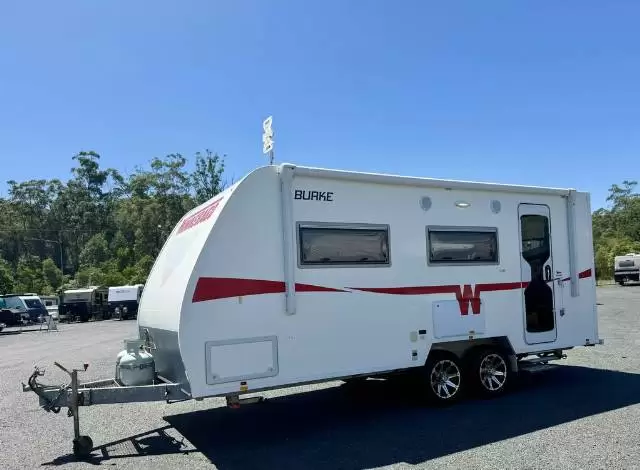 USED 2016 WINNEBAGO BURKE 580B