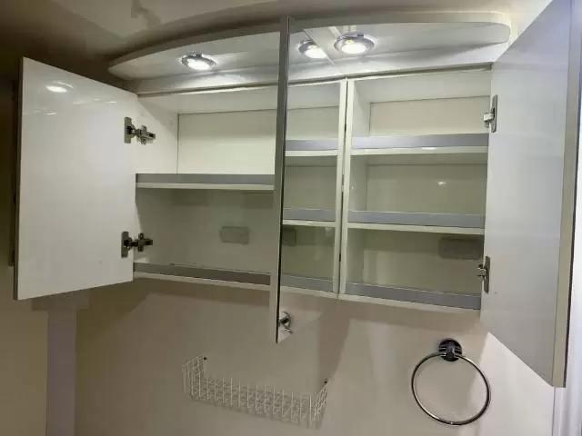 USED 2016 WINNEBAGO BURKE 580B