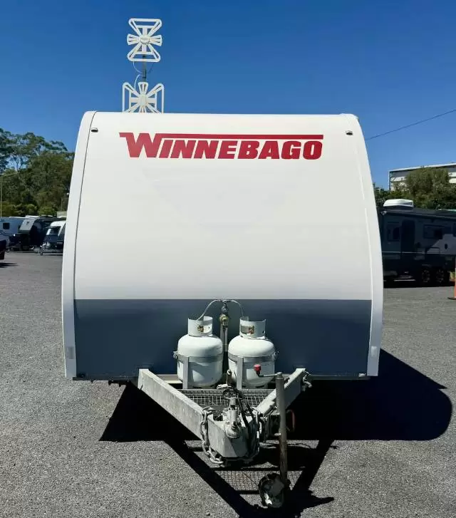USED 2016 WINNEBAGO BURKE 580B
