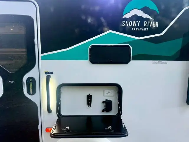 NEW 2026 SNOWY RIVER SRM 22.1
