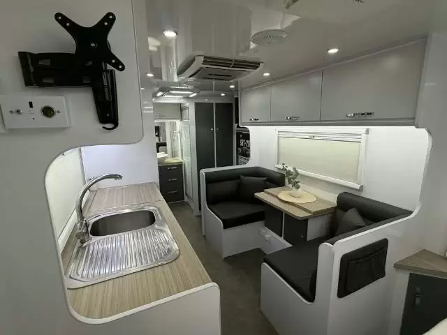 NEW 2025 SNOWY RIVER SRT20 MY26