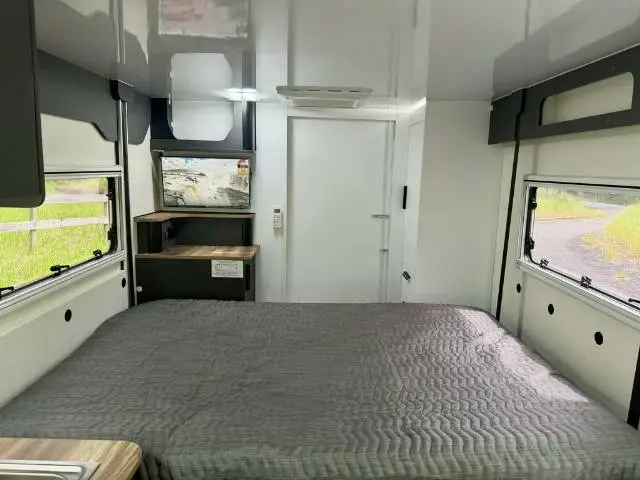NEW 2026 AVIDA LEURA B6942