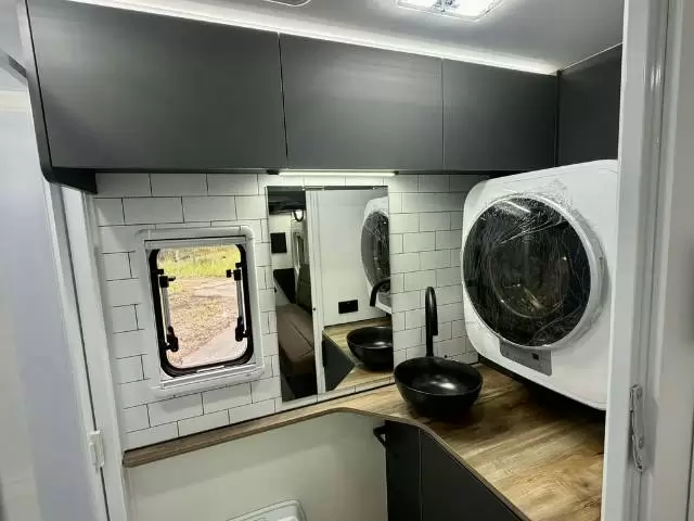 NEW 2026 AVIDA LEURA B6942