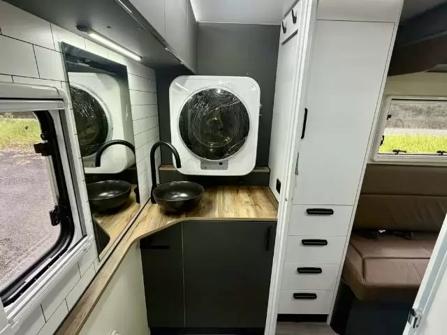 NEW 2026 AVIDA LEURA B6942