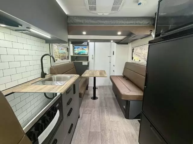 NEW 2026 AVIDA LEURA B6942