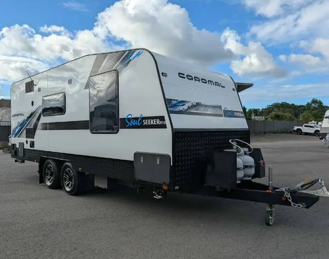 https://media-caravea.syd1.digitaloceanspaces.com/caravans/6EC17618/image-3.webp?q=akuoWtBCTG