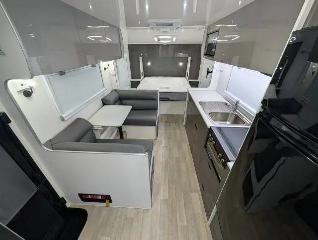 https://media-caravea.syd1.digitaloceanspaces.com/caravans/6EC17618/image-6.webp?q=WLeMx6VDN8