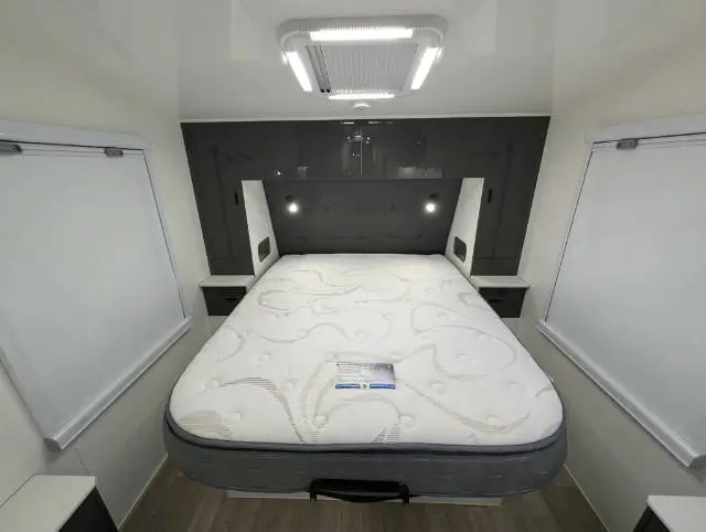 https://media-caravea.syd1.digitaloceanspaces.com/caravans/6EC17618/image-7.webp?q=USm9VswDsQ