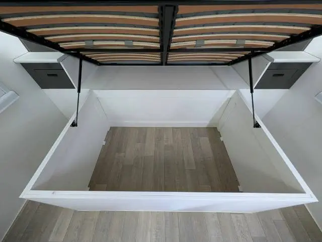 https://media-caravea.syd1.digitaloceanspaces.com/caravans/6EC17618/image-8.webp?q=qpCixlGA2g