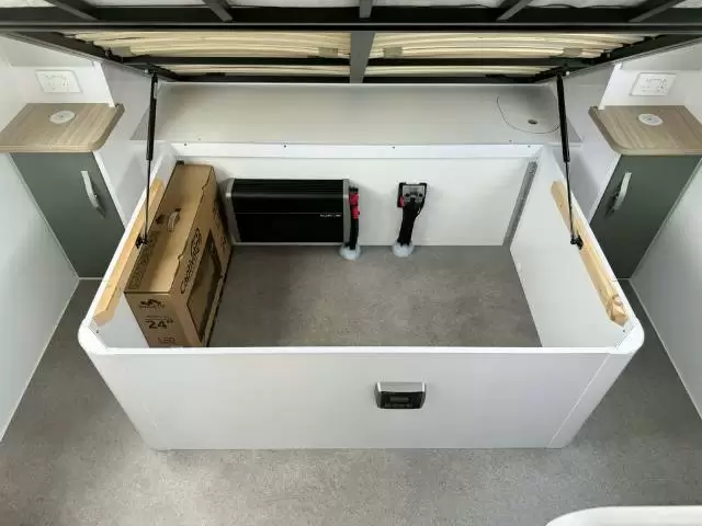 NEW 2026 SNOWY RIVER SRT19