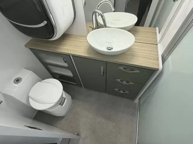 NEW 2026 SNOWY RIVER SRT19