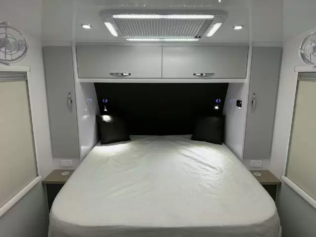 NEW 2026 SNOWY RIVER SRT19