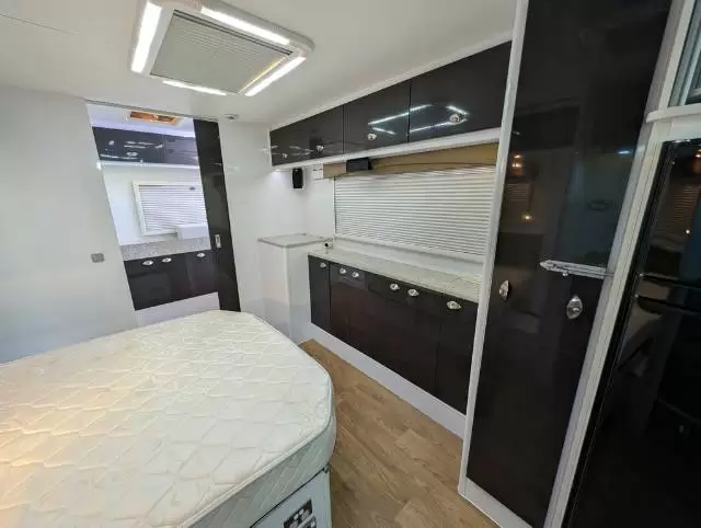 USED 2016 AVAN INFINITY 609