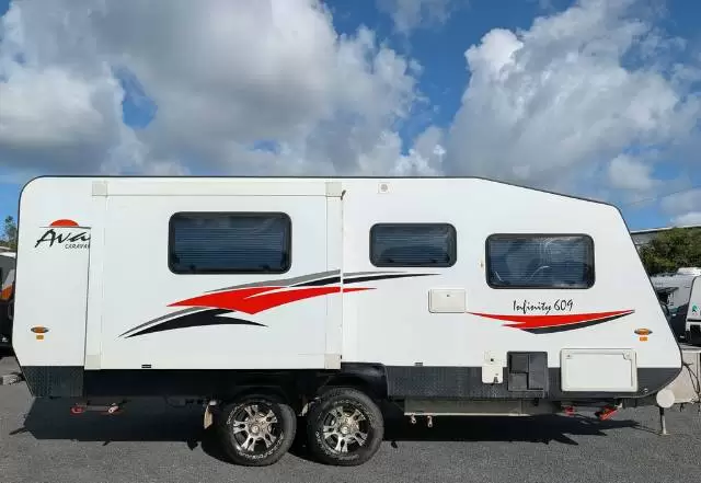 USED 2016 AVAN INFINITY 609