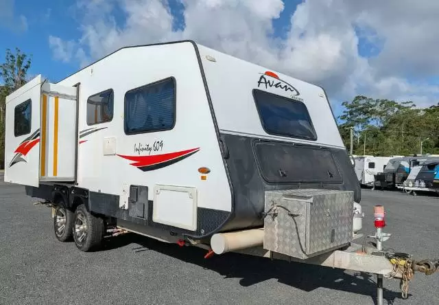 USED 2016 AVAN INFINITY 609