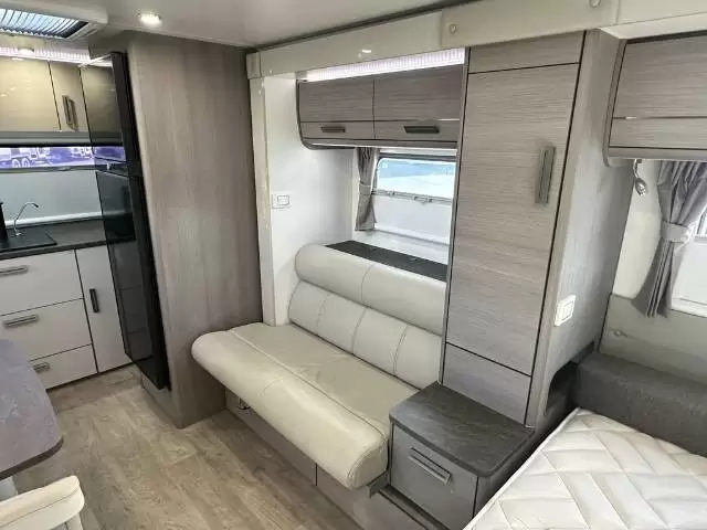 USED 2019 JAYCO SILVERLINE 21.64-4