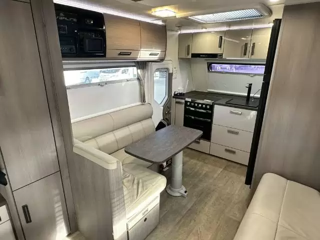 USED 2019 JAYCO SILVERLINE 21.64-4