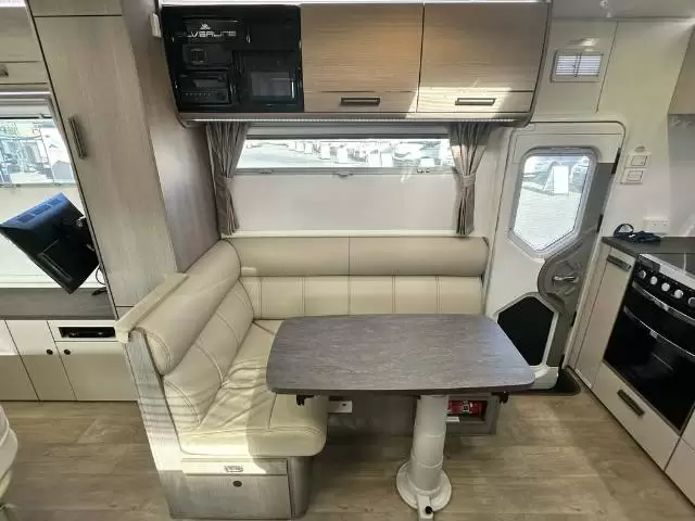 USED 2019 JAYCO SILVERLINE 21.64-4