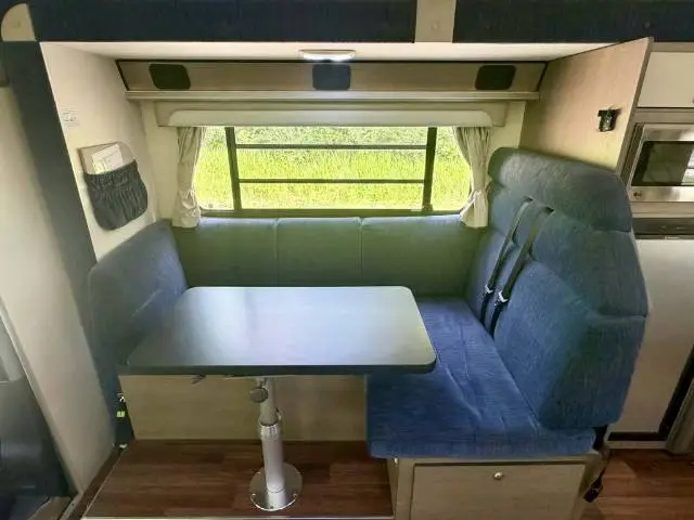 USED 2013 AVIDA ESPERANCE C7964SL SINGLE BEDS
