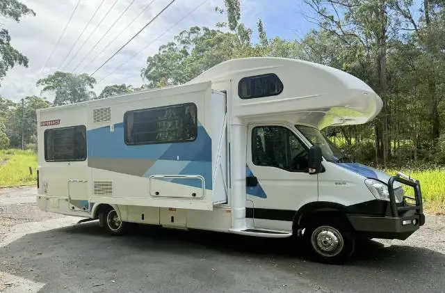 USED 2013 AVIDA ESPERANCE C7964SL SINGLE BEDS
