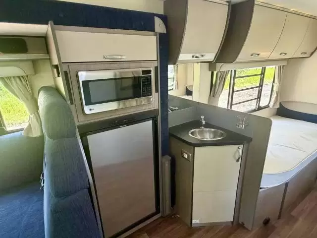 USED 2013 AVIDA ESPERANCE C7964SL SINGLE BEDS
