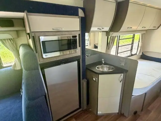 USED 2013 AVIDA ESPERANCE C7964SL SINGLE BEDS