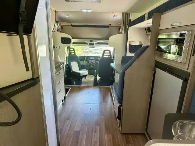USED 2013 AVIDA ESPERANCE C7964SL SINGLE BEDS