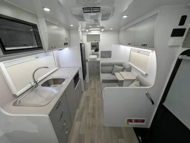 NEW 2026 SNOWY RIVER SRC18