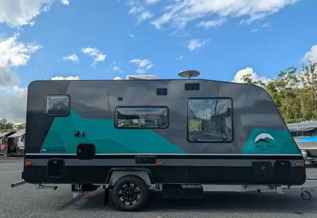 NEW 2026 SNOWY RIVER SRC18