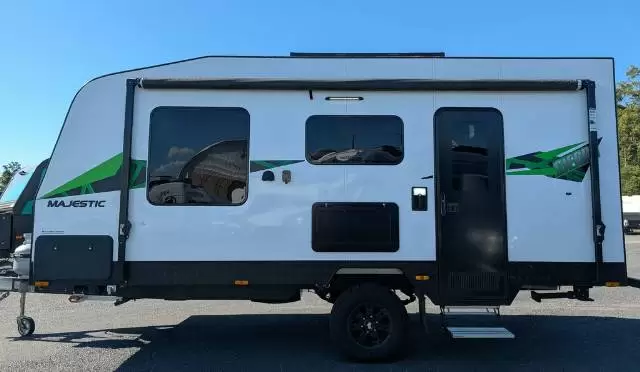 USED 2024 MAJESTIC SIERRA