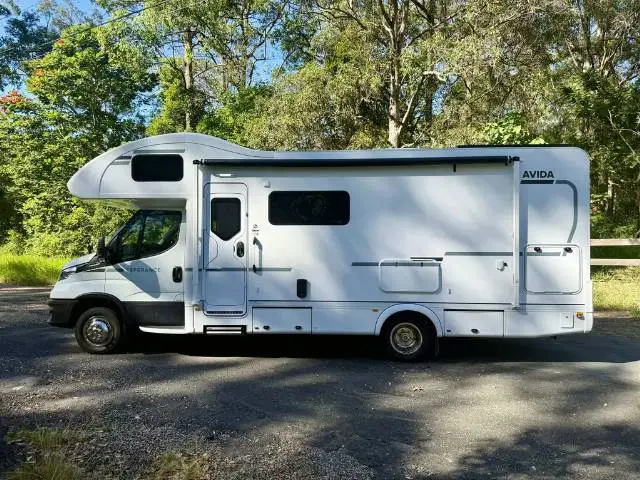 https://media-caravea.syd1.digitaloceanspaces.com/caravans/6EC18192/image-1.webp?q=ZFrCkCaSql