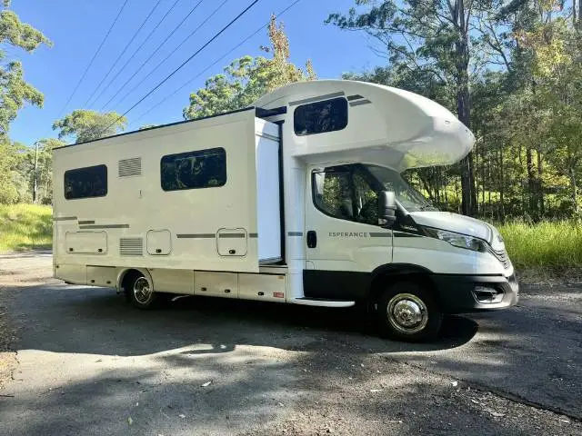 https://media-caravea.syd1.digitaloceanspaces.com/caravans/6EC18192/image-2.webp?q=uyIAYiEsuV