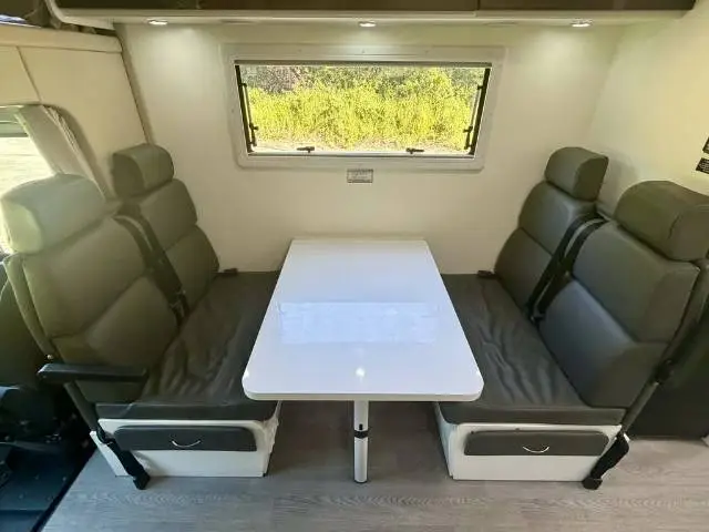 USED 2021 WINNEBAGO BURLEIGH