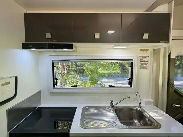 USED 2021 WINNEBAGO BURLEIGH